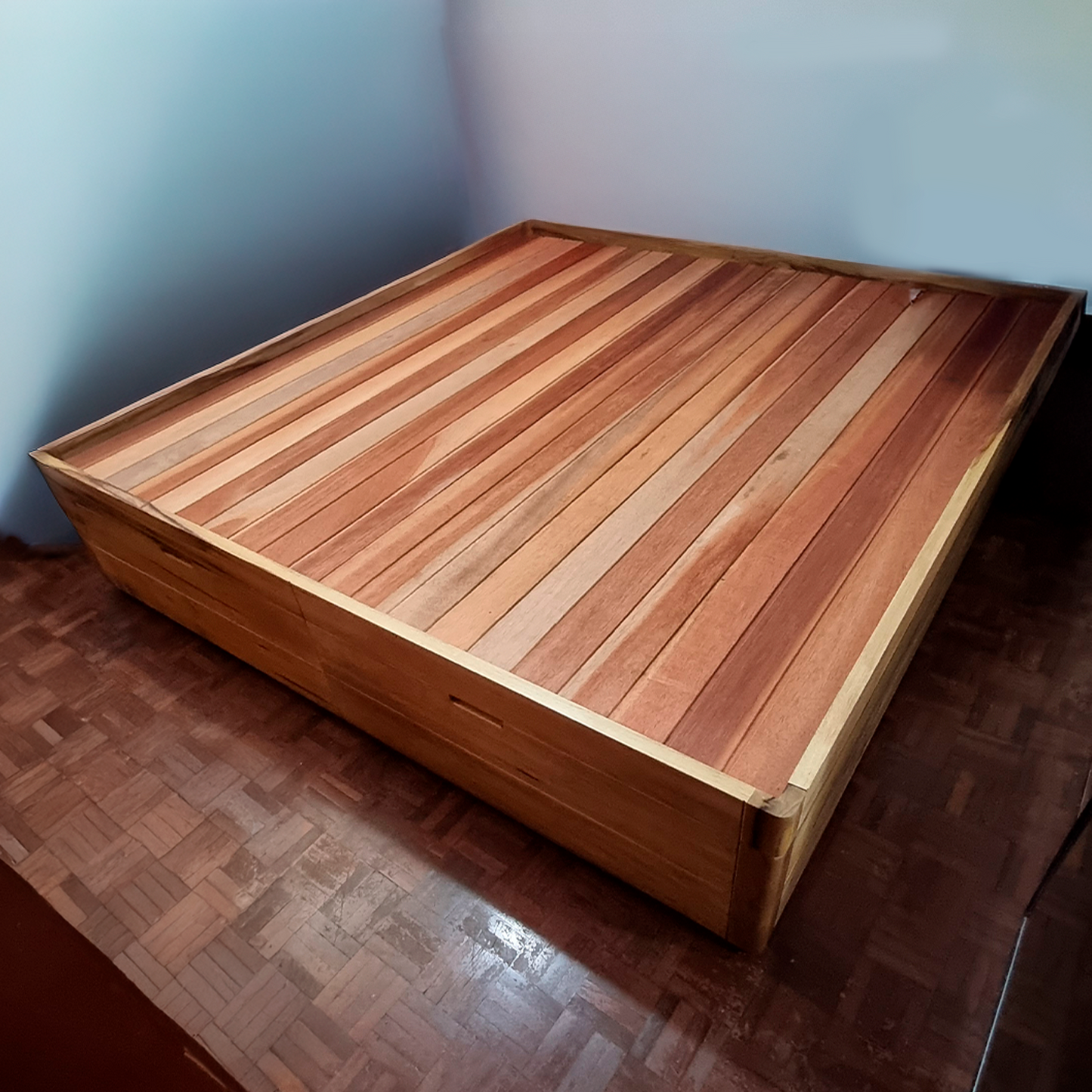 Cama báu